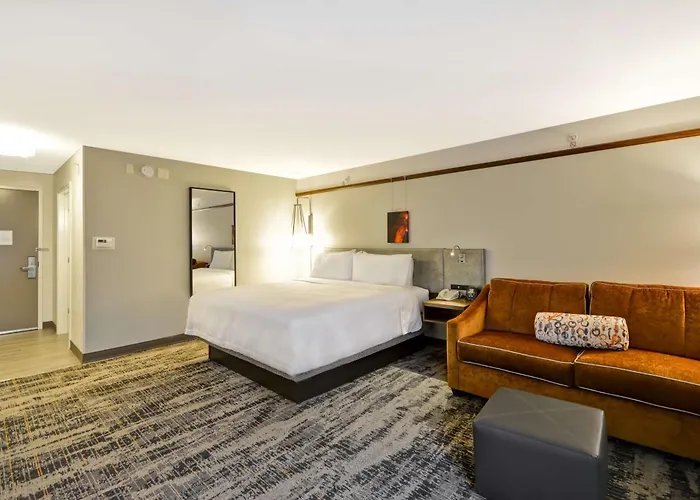 Hilton Garden Austin 3*